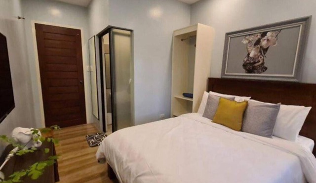 The Great Molave DE LUXE ROOM