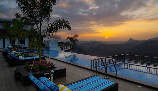 The Panoramic Getaway