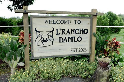 The Stables by L' Rancho Danilo