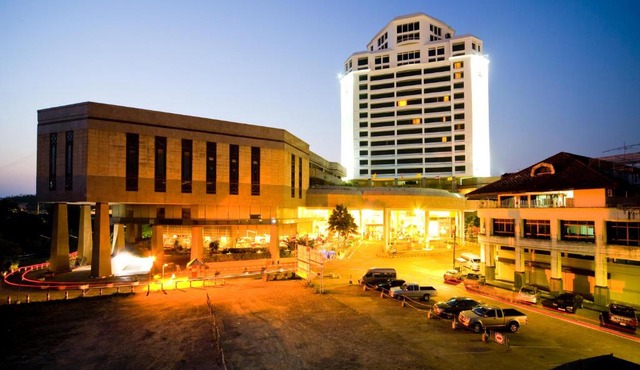 Thumrin Thana Hotel