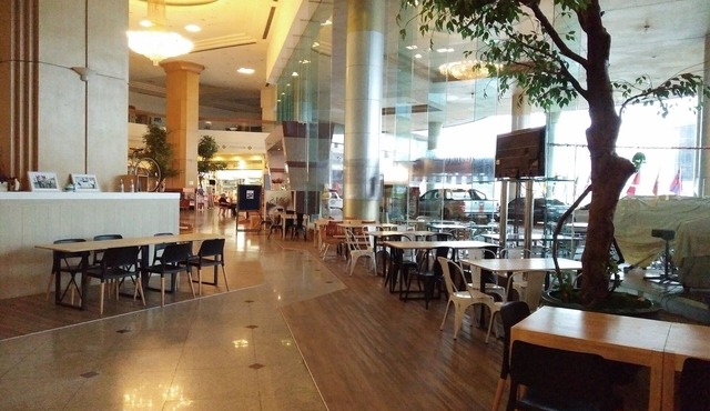 Thumrin Thana Hotel