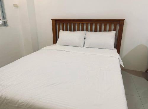 TravelNest Transient Inn Santa Rosa Laguna