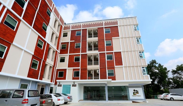 Triple Trees Hotel