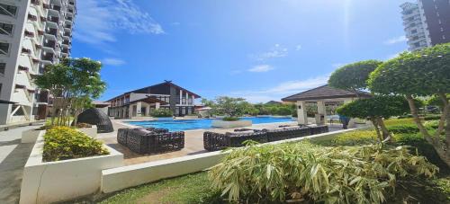 Ubec Vacation Home - Royal Oceancrest Mactan Cebu Condominium
