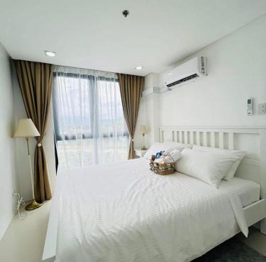 Unit 509 - One Pontefino Tower