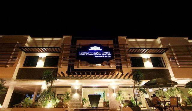 Urban Manor Hotel