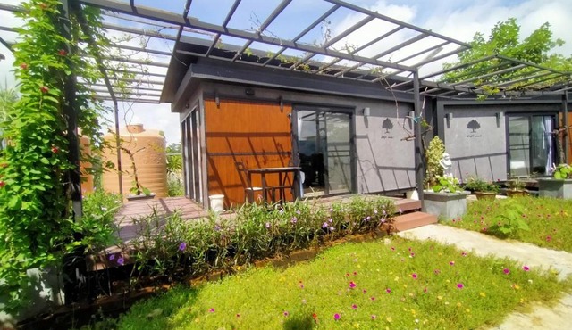 Uthaithani Resort