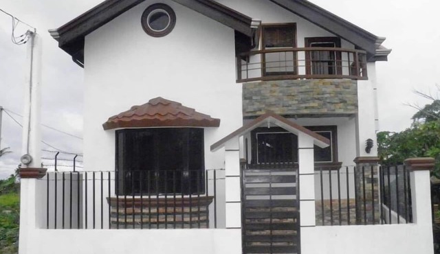 Vacation house for rent in Silang Cavite - with Private Pool
