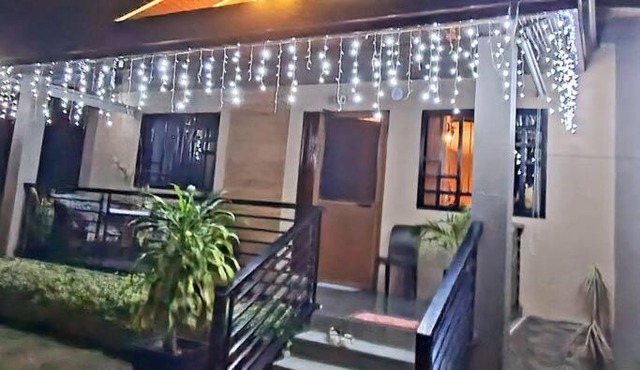Villa Burgos Spacious Modern Entire House