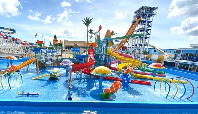 WATERWORLD HOTEL