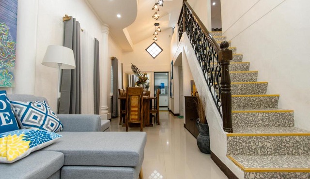 Whitehaus BnB
