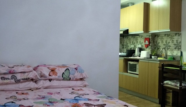 Zhamira's Condo near Airport & Malls, Clean & Comfy