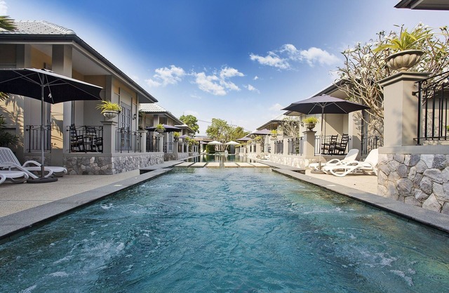 9 Bedroom Pool Villa's