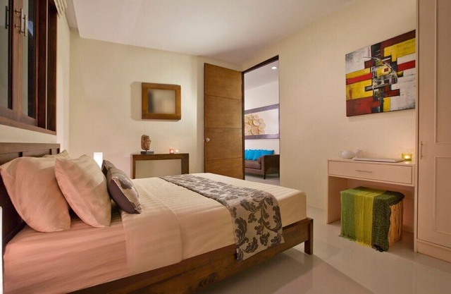 Amera Villas Unit 8 ...