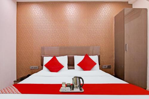 Hotel O west