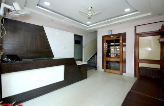 HOTEL RAJA
