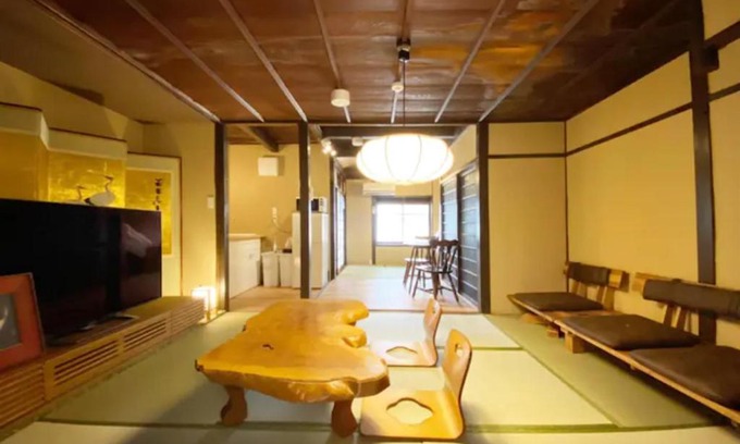 Fushimi Apartment | 忍 稲荷邸