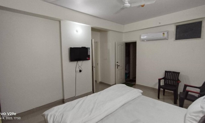 Mohangarh Apartment | 100 m² Apartment ∙ 3 bedrooms ∙ 6 guests
