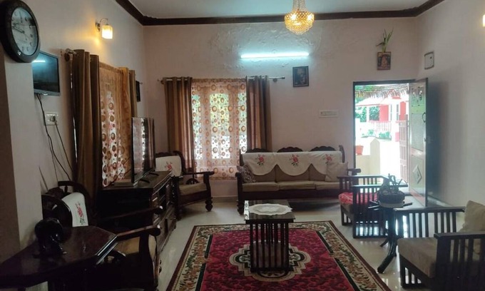 Madikeri House | 100 m² House ∙ 4 bedrooms ∙ 15 guests