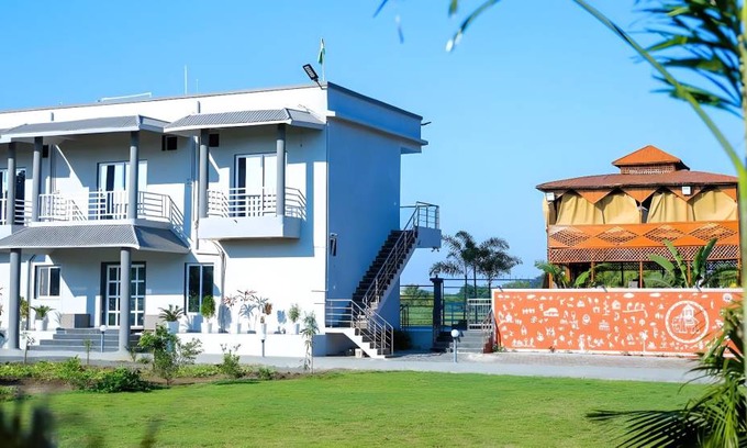 Valia House | 100 m² House ∙ 4 bedrooms ∙ 16 guests