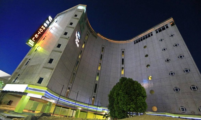Beitou Hotel | 100 m² Motel ∙ 5 guests