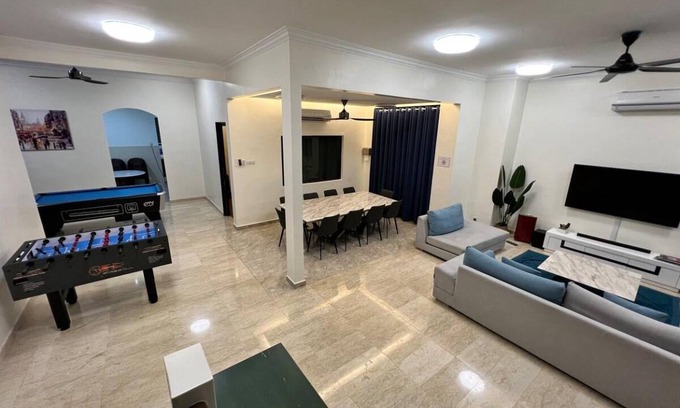 Ara Damansara House | 1000 m² Bungalow ∙ 5 bedrooms ∙ 14 guests