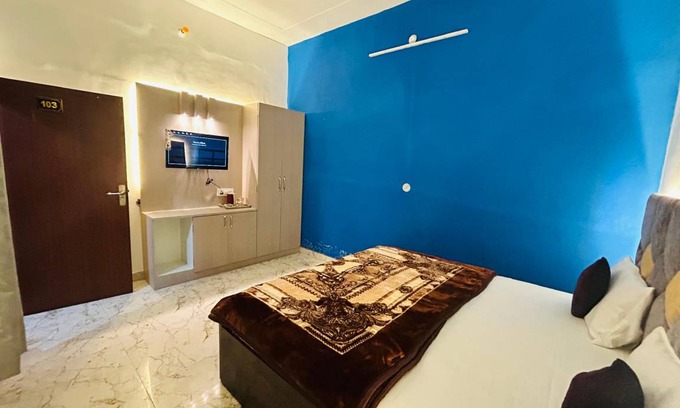 Ayodhya House | 1000 m² House ∙ 3 bedrooms ∙ 3 guests