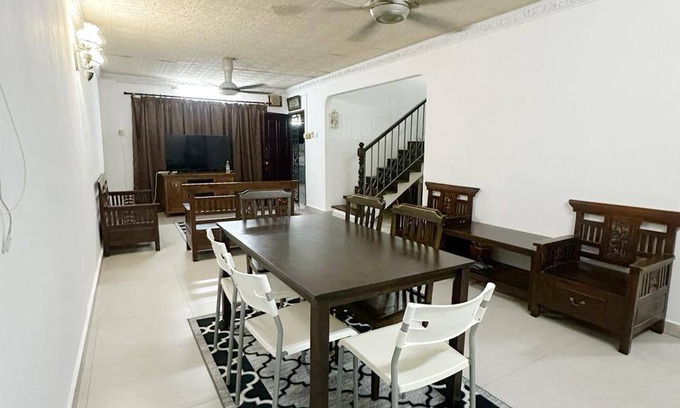 Seri Kembangan House | 133 m² House ∙ 3 bedrooms ∙ 12 guests