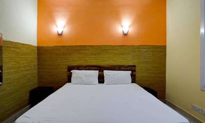 Noida Hotel | 14 m² Hotel ∙ 3 guests