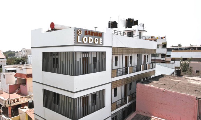 Peelamedu Hotel | 15 m² Hotel ∙ 5 guests
