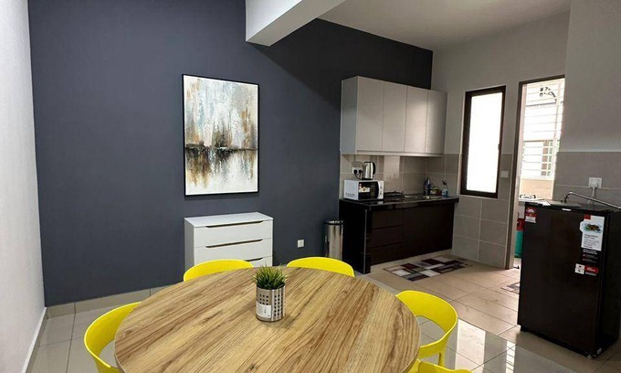 Kajang House | 1500 m² House ∙ 3 bedrooms ∙ 10 guests
