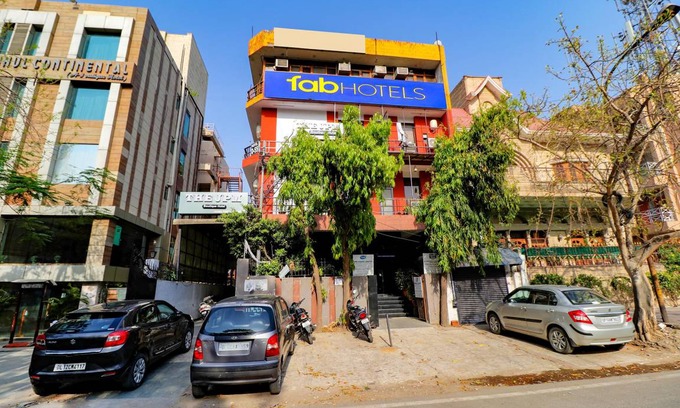 East of Kailash Hotel | 180 m² Hotel ∙ 2 guests