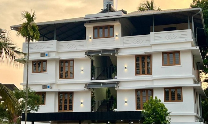 Thrippunithura Hotel | 180 m² Hotel ∙ 3 guests