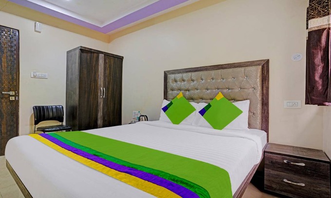 Prabhadevi Hotel | 19 m² Hotel ∙ 2 guests