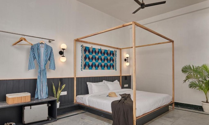 Varanasi Apartment | 2 Bedroom Luxury Apartment - 20mins from Airport With Complimentary Evening Boat Ride Tour