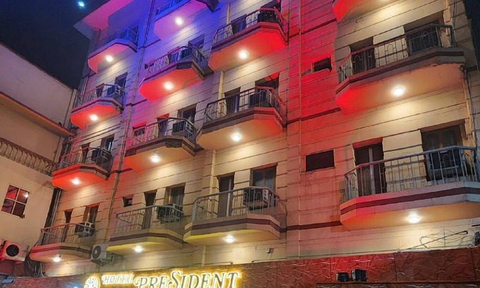 Gorakhpur Hotel | 200 m² Hotel ∙ 4 guests