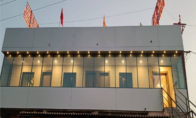 Sanand Hotel | 200 m² Hotel ∙ 5 guests