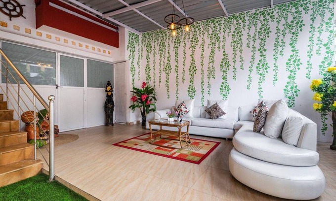 Borivali East House | 200 m² House ∙ 1 bedroom ∙ 3 guests