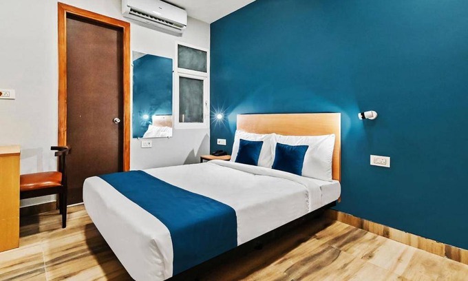 Pashim Vihar Hotel | 210 m² Hotel ∙ 2 guests