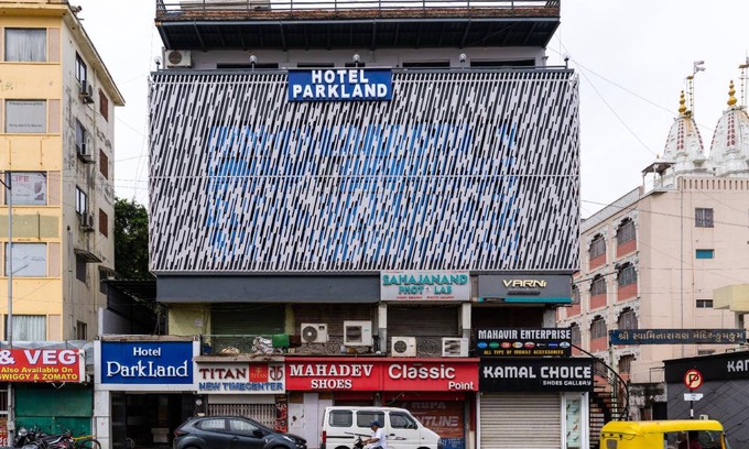 Maninagar Hotel | 210 m² Hotel ∙ 3 guests