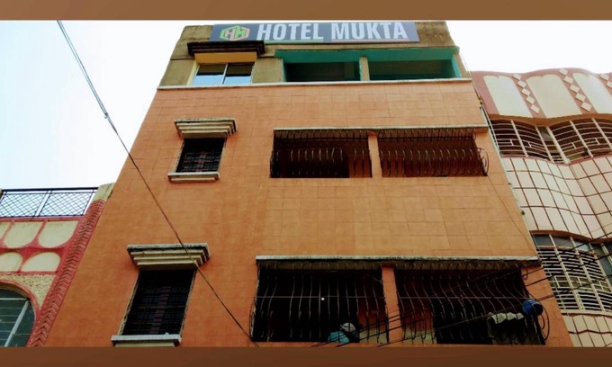 Dhanbad Hotel | 22 m² Hotel ∙ 4 guests