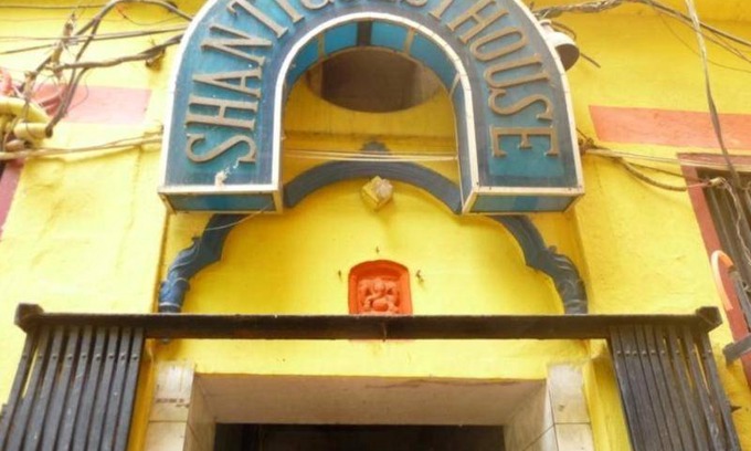 Varanasi Bed & Breakfast | 23 m² Bed and breakfast ∙ 4 guests