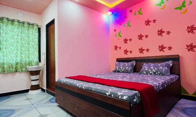 Rajpipla Hotel | 24 m² Hotel ∙ 3 guests