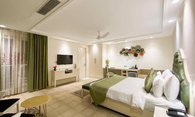 Gauhati Resort | 24 m² Resort ∙ 4 guests
