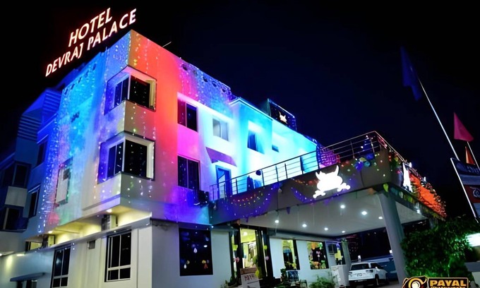 Maheshwar Hotel | 240 m² Hotel ∙ 3 guests