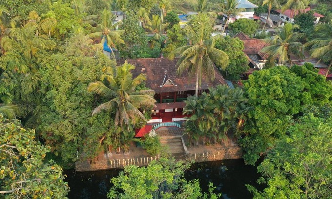 Aymanam Resort | 240 m² Resort ∙ 3 guests