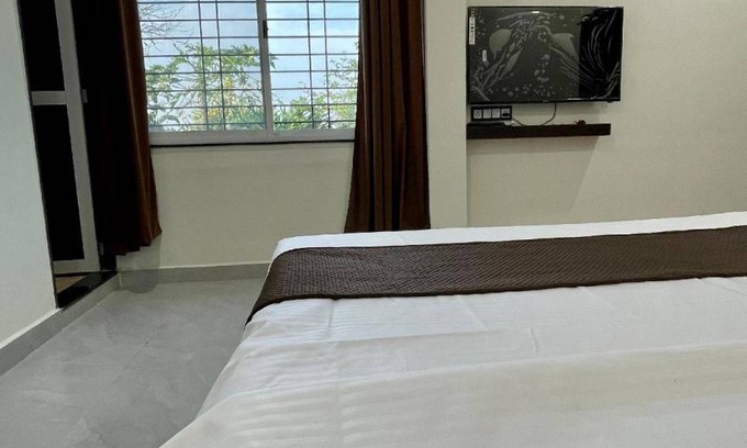 Ujjain House | 25 m² Farmhouse ∙ 7 guests