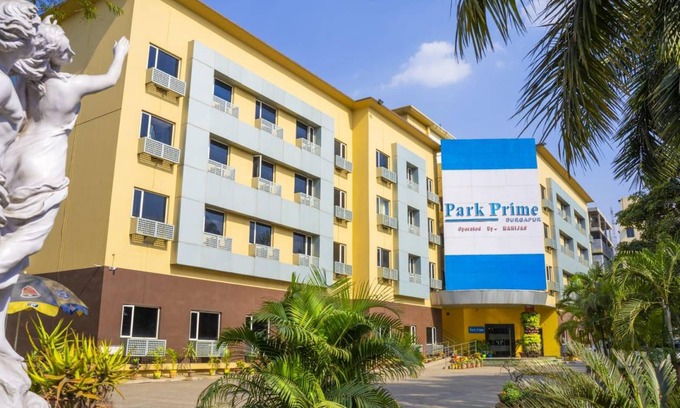 Durgapur Hotel | 28 m² Hotel ∙ 3 guests