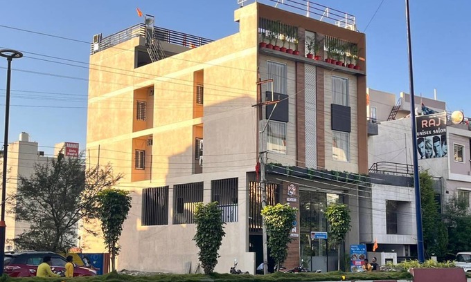 Indore Hotel | 290 m² Hotel ∙ 3 guests