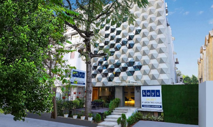 Ahmedabad Hotel | 33 m² Hotel ∙ 127 guests